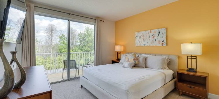 克莱蒙镇屋，带游泳池～距离迪士尼世界9英里！(Townhome w/ Lanai ~ 9 Mi to Disney!)图片