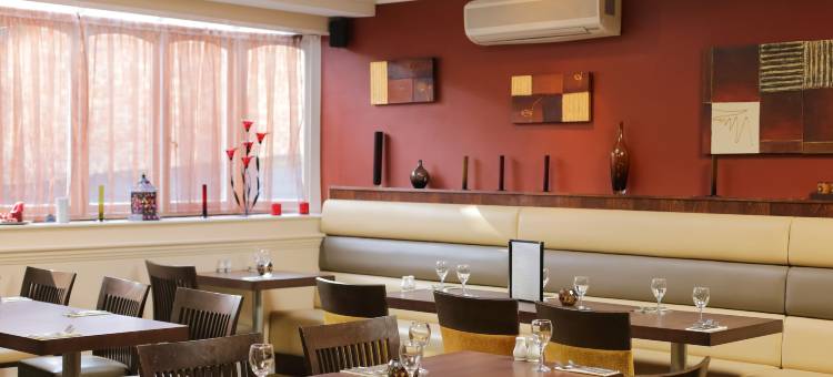 根兹伯罗酒店(Gainsborough House Hotel)图片