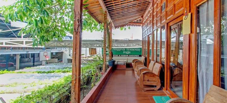 OYO 95018 安格雷克日惹伊斯兰民宿(OYO 95018 Anggrek Homestay Jogja Syariah)图片