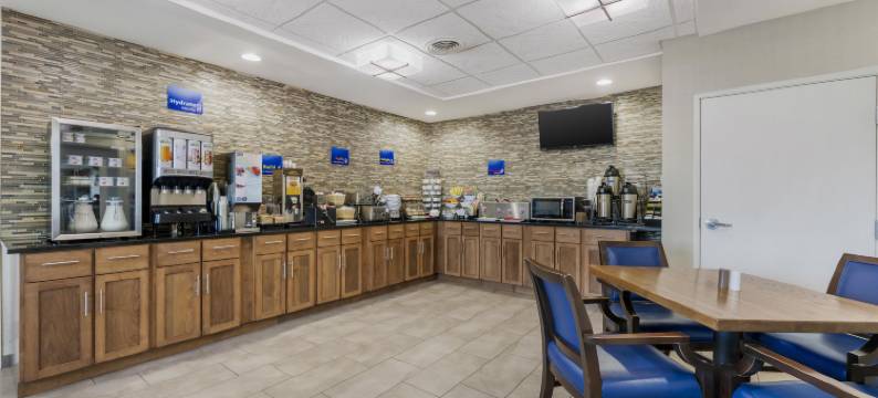 贝斯特韦斯特北布莱恩特酒店(Best Western North Bryant Inn)图片