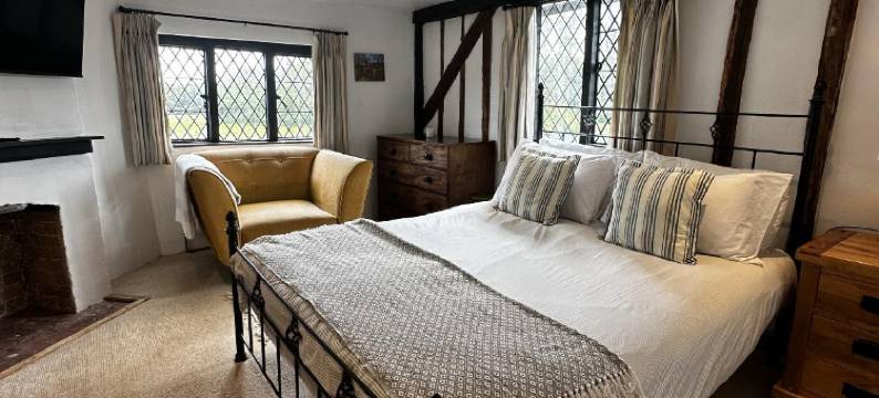 登斯福德民宿(Bed and Breakfast Dunsfold)图片
