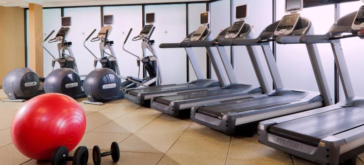 匹兹堡市中心希尔顿逸林套房酒店(DoubleTree by Hilton Hotel & Suites Pittsburgh Downtown)图片