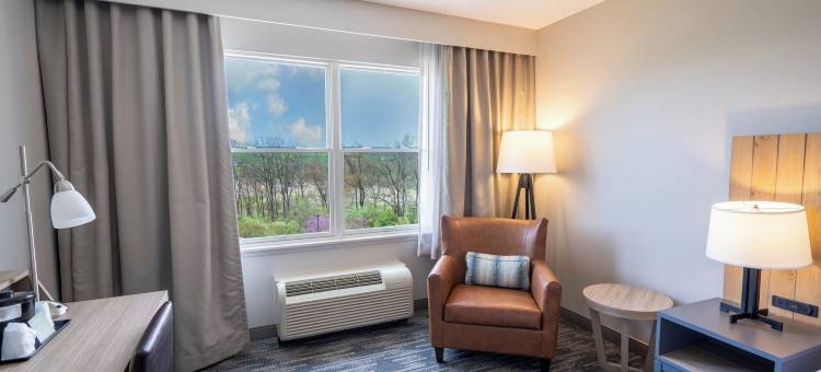 州立学院宾夕法尼亚州立大学区丽怡酒店(Country Inn & Suites by Radisson, State College (Penn State Area), PA)图片
