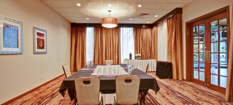 费拉格尔斯塔夫希尔顿逸林酒店(DoubleTree by Hilton Flagstaff)图片