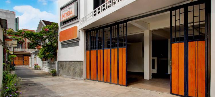 O酒店靠近梭罗大巴刹(原In酒店)(RedDoorz Plus Near Pasar Gede Solo)图片