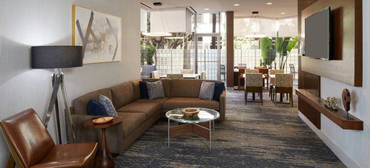 洛杉矶LAX/世纪大道万怡酒店(Courtyard Los Angeles LAX/Century Boulevard)图片