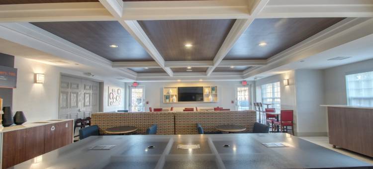 智选假日套房酒店密尔沃基机场(Holiday Inn Express & Suites Milwaukee Airport)图片