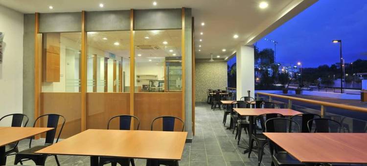 普瑞米拉套房酒店(Hotel Primera Suite)图片
