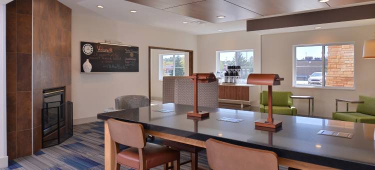 智选假日套房酒店史蒂文斯波因特(Holiday Inn Express & Suites Stevens Point)图片