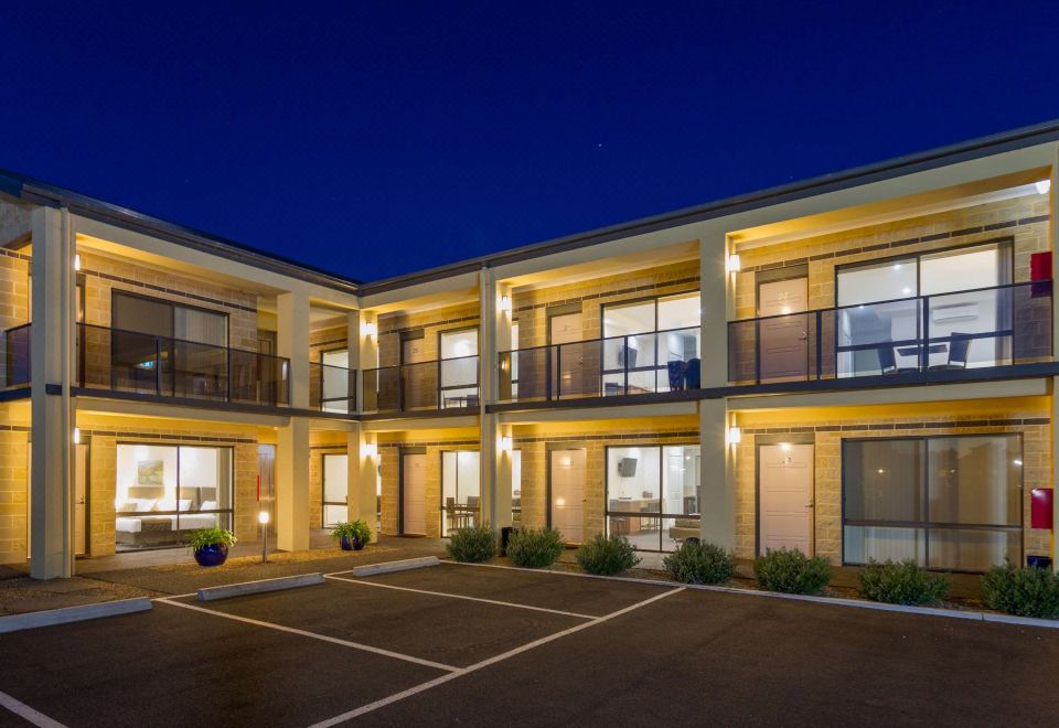 Bay Motel Safety BeachOver view