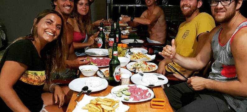 奥塞达尼亚斯冲浪之家酒店(Oseda Nias Surf House)图片