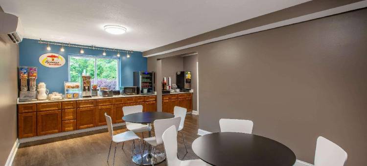 查塔努-瞭望山加温德姆速8酒店(Super 8 by Wyndham Chattanooga Lookout Mountain TN)图片