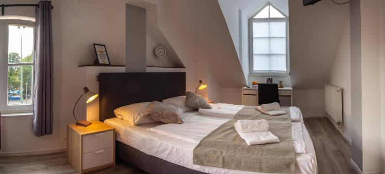 入住酒店(Check in Hotel)图片