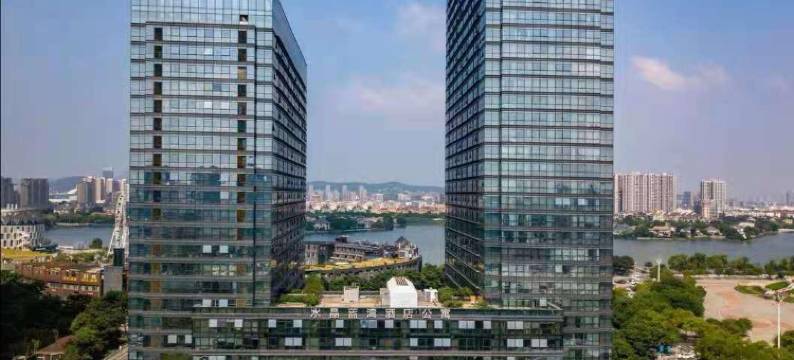 南京紫晶兰湾酒店(百家湖景枫中心店)图片