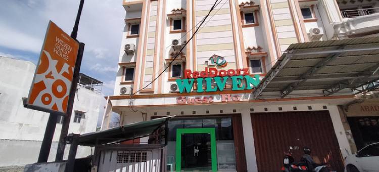 RedDoorz at Jalan Emmy Saelan Palu图片