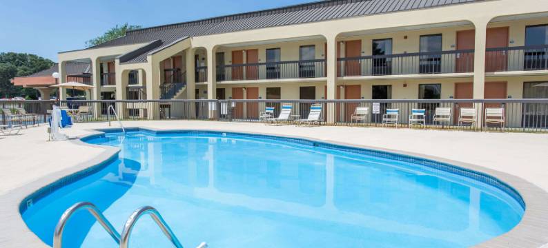 诺福克机场戴斯酒店(Days Inn by Wyndham Norfolk Airport)图片