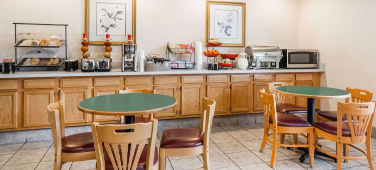 斯特拉斯堡多佛温德姆华美达酒店(Ramada by Wyndham Strasburg Dover)图片