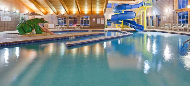 韦特莫尔-缪尼辛美吟温德姆酒店(AmericInn by Wyndham Wetmore Munising)图片