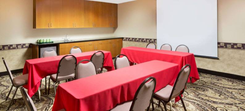 兰乔科尔多瓦/福尔瑟姆浩枫套房酒店(Hawthorn Suites by Wyndham Rancho Cordova/Folsom)图片