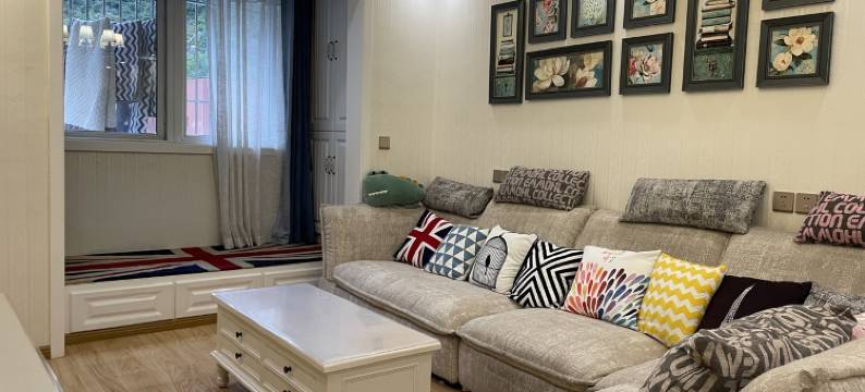 小卓玛kelsang公寓(滨河路分店)图片