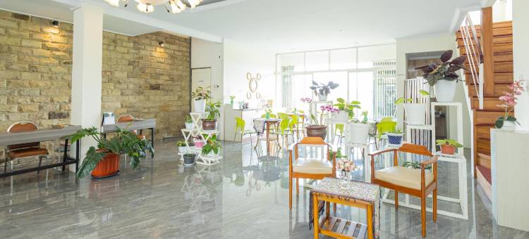 红多兹Plus酒店-近玛琅机场(RedDoorz Plus Near Malang Airport)图片