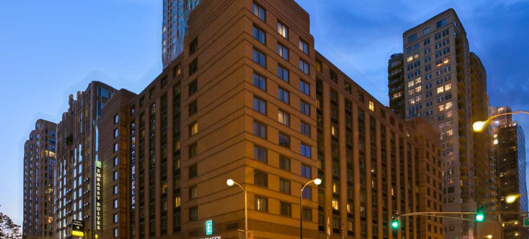 芝加哥市市区北岸希尔顿安泊酒店(Embassy Suites by Hilton Chicago Downtown River North)图片