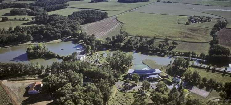 哈克湖畔酒店(Logis Hotel des Lacs d'Halco)图片