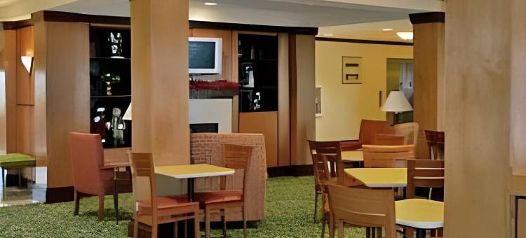 埃芬万豪万枫酒店(Fairfield Inn & Suites Effingham)图片