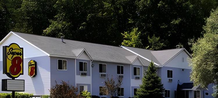 马尼斯特速8酒店(Super 8 by Wyndham Manistee)图片