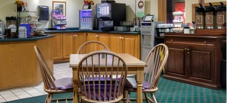 梅森城丽怡酒店(Country Inn & Suites by Radisson, Mason City, IA)图片