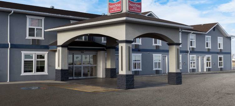 AB 溪谷旅游宾馆(SureStay Plus by Best Western Brooks)图片