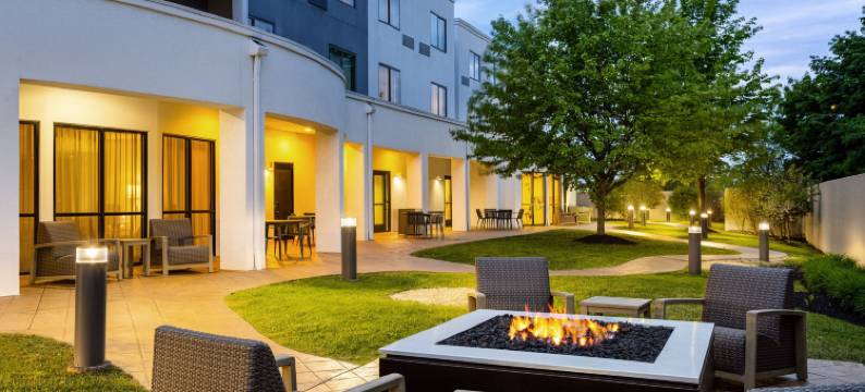 金斯顿万怡酒店(Courtyard Kingston)图片