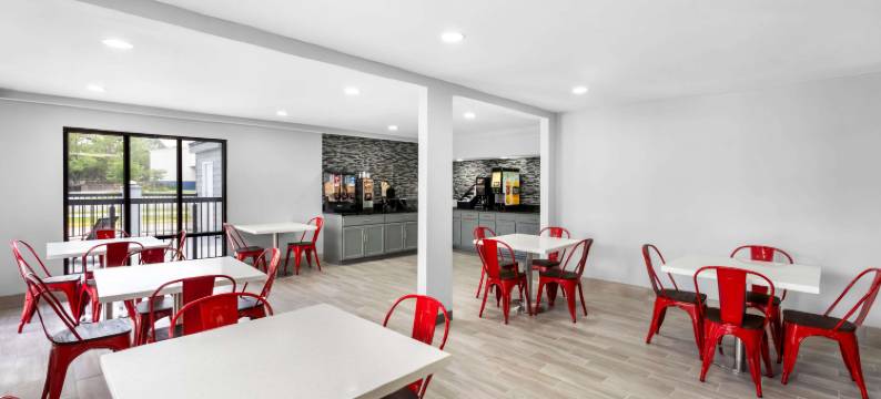 比洛克西 - 海洋泉源经济舱旅馆和套房(Econo Lodge Inn & Suites Ocean Springs - Biloxi)图片