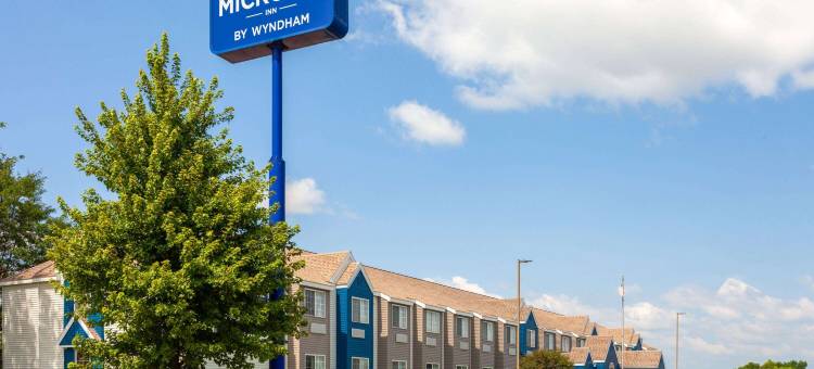 简斯维尔麦客达套房酒店(Microtel Inn & Suites by Wyndham Janesville)图片