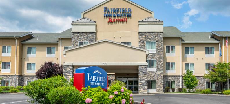 斯利珀里罗克万枫酒店及套房(Fairfield Inn & Suites Slippery Rock)图片