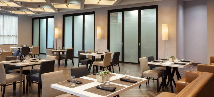 凤凰城机场万豪酒店(Marriott Phoenix Airport)图片