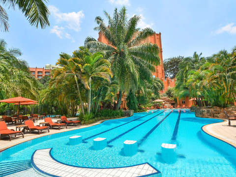 坎培拉塞雷纳酒店