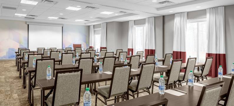 希尔顿花园旅馆-罗利德罕机场(Hilton Garden Inn Raleigh-Durham Airport)图片