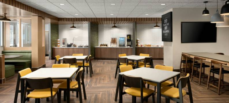 特拉弗斯城万枫酒店及套房(Fairfield Inn & Suites Traverse City)图片