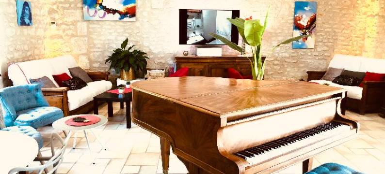 佩若小阁楼原创之家酒店(Le Pigeonnier du Perron Hôtel)图片