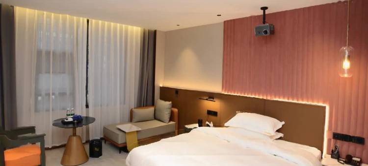 半夏拾光酒店(龙津风雨桥店)图片