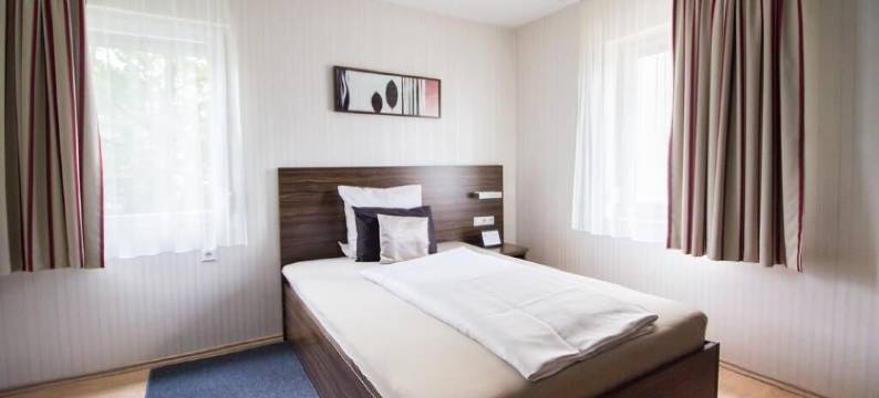 瓦尔德公园迎宾酒店(Landhotel Wolfschlugen)图片