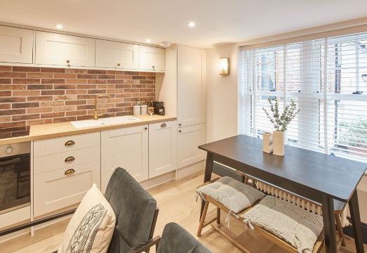 Grumbles Cottage at Loggerhead Yard Hotel Overview