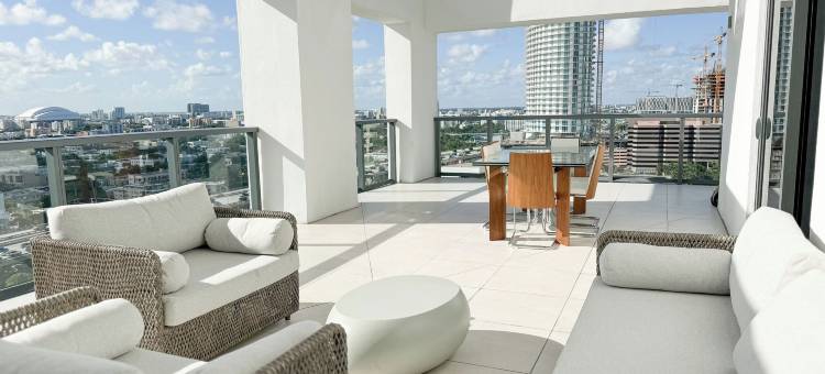 高端布里克尔公寓(Exclusive Condo in Glamorous Brickell)图片