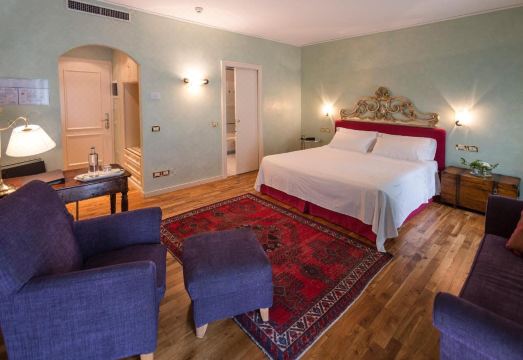 Regina Adelaide Hotel & Spa Hotel Overview