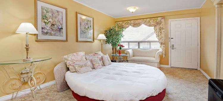 美德兰骑士酒店(Knights Inn - Park Villa Motel, Midland)图片