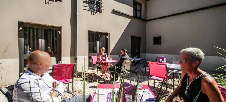 诺瓦纳维斯酒店(Hôtel Inn Design Resto Novo Vannes)图片