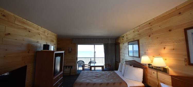 品质酒店及套房马基诺市海滨(Quality Inn & Suites Mackinaw City Beachfront)图片