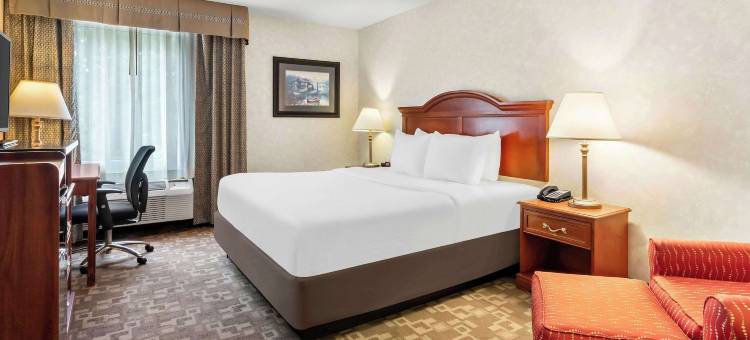 爱迪生品质酒店-新不伦瑞克(Quality Inn Edison-New Brunswick)图片