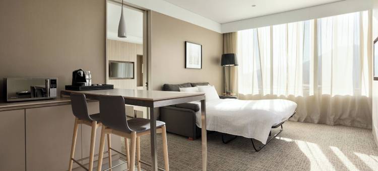 圣地亚哥拉斯孔德斯万怡酒店(Courtyard by Marriott Santiago Las Condes)图片